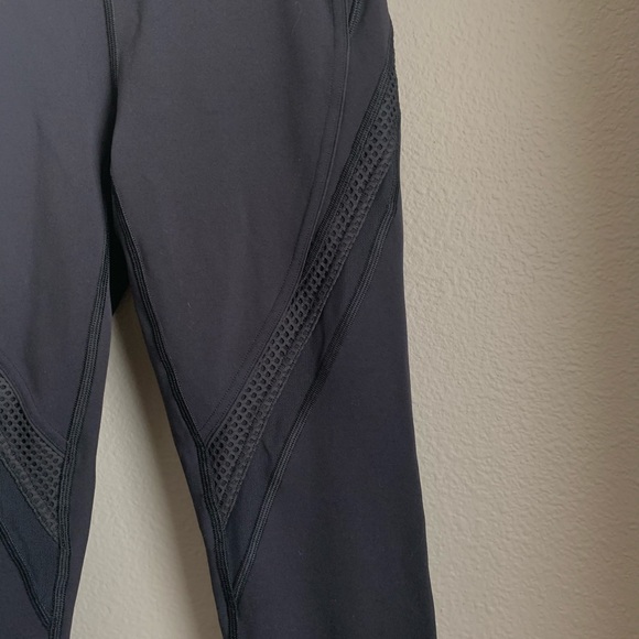 Lululemon Bootcamp Leggings - Picture 2 of 4